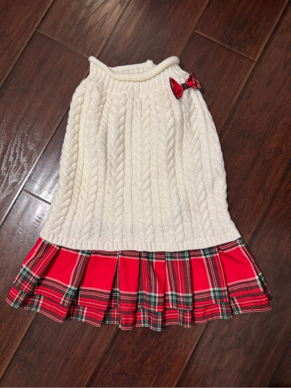 Dog sweater sz large